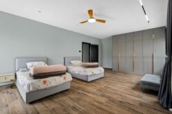 Kew Drive (D16), Detached #464496141